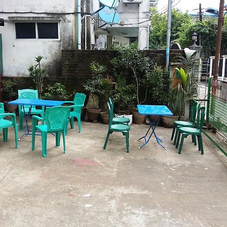 Ostello T Venus Yangon Esterno foto