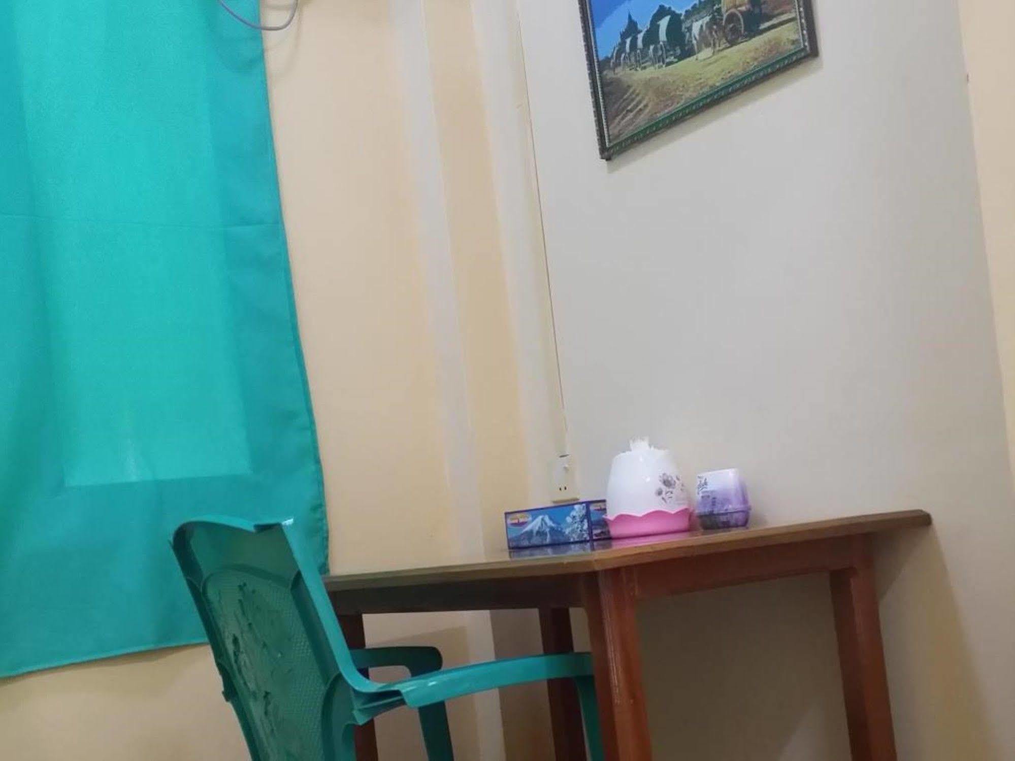 Ostello T Venus Yangon Esterno foto