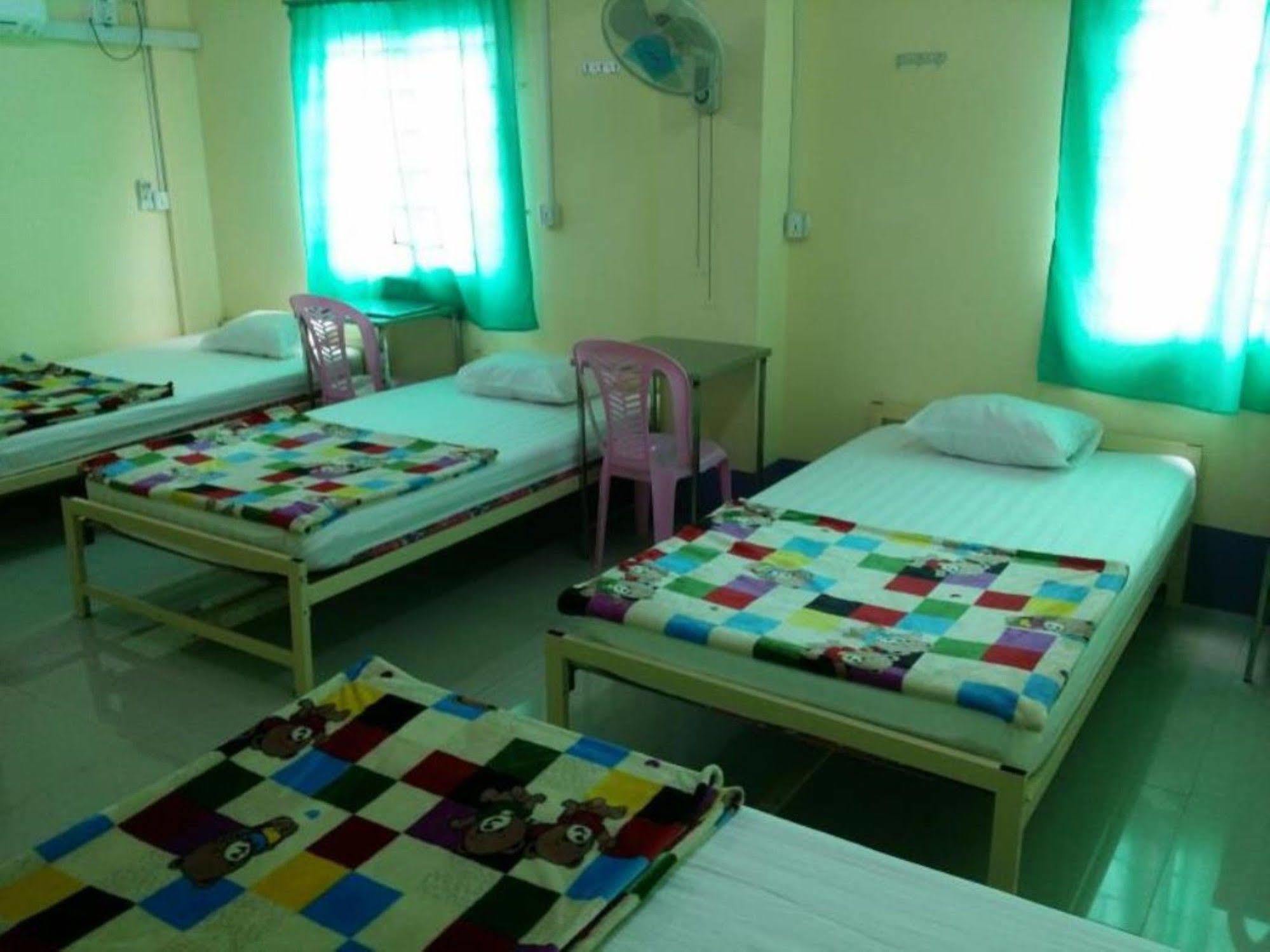 Ostello T Venus Yangon Esterno foto