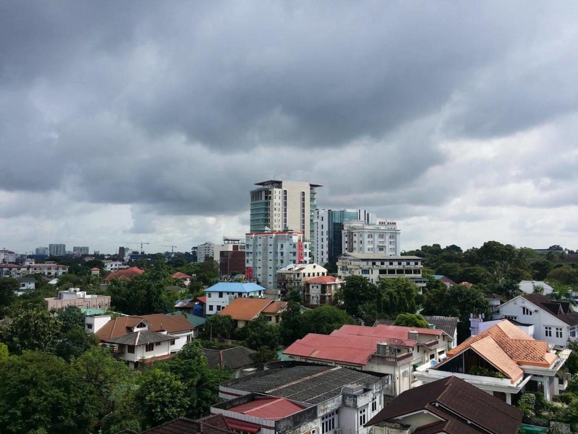 Ostello T Venus Yangon Esterno foto